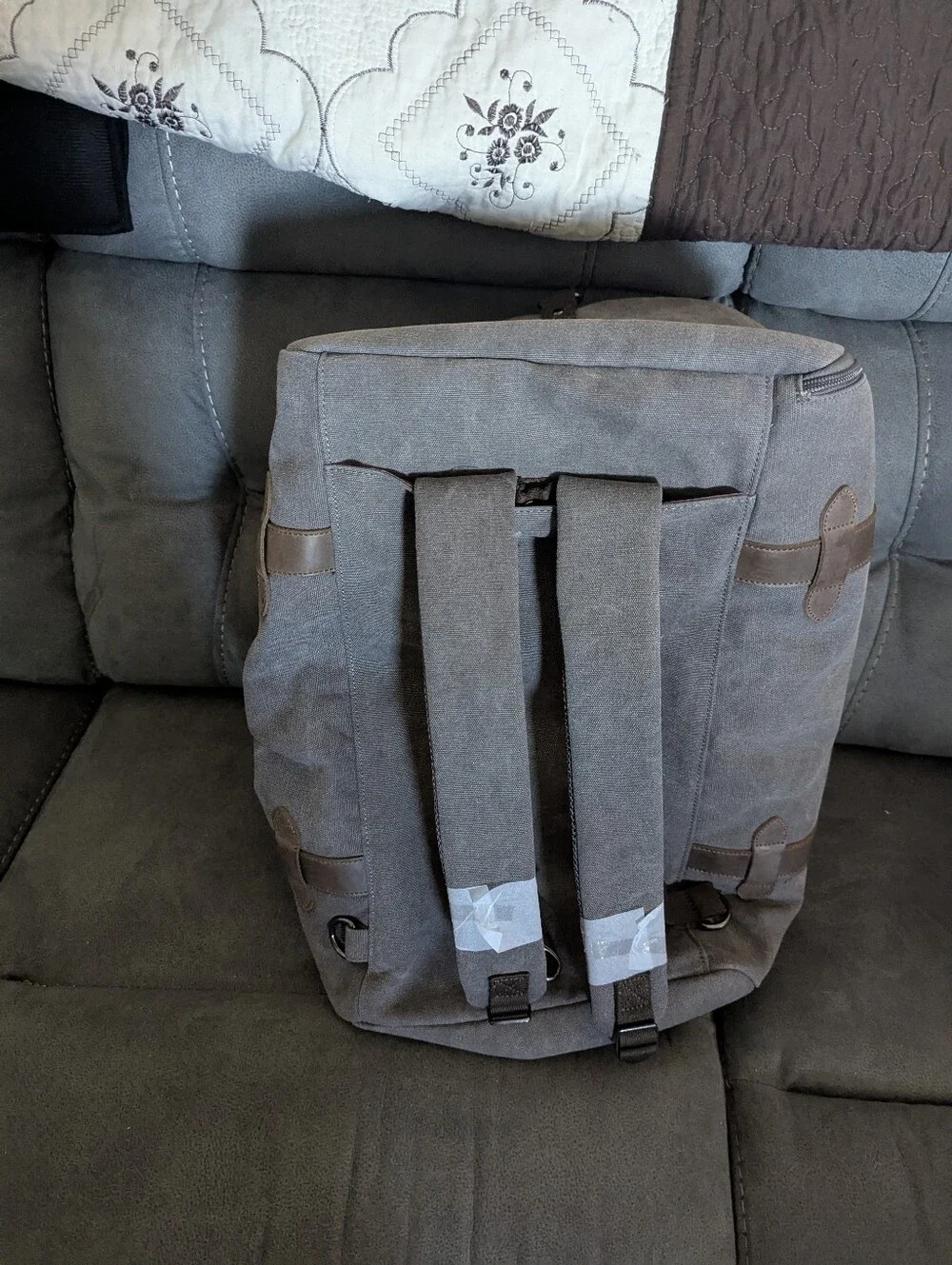 Canvas And Leather Duffle Bag/Backpack Lined Carry All School Hiking Gym